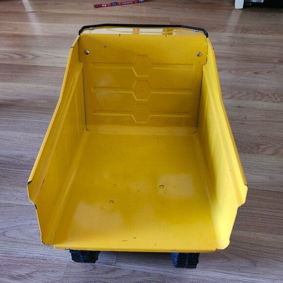 CAT steel dump truck - Picture 5 of 7